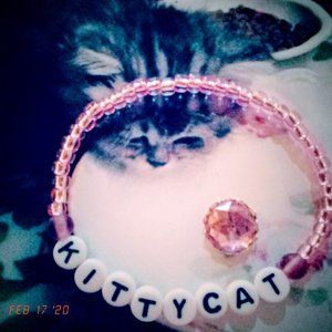 KITTY CAT // Glass Bead Bracelet